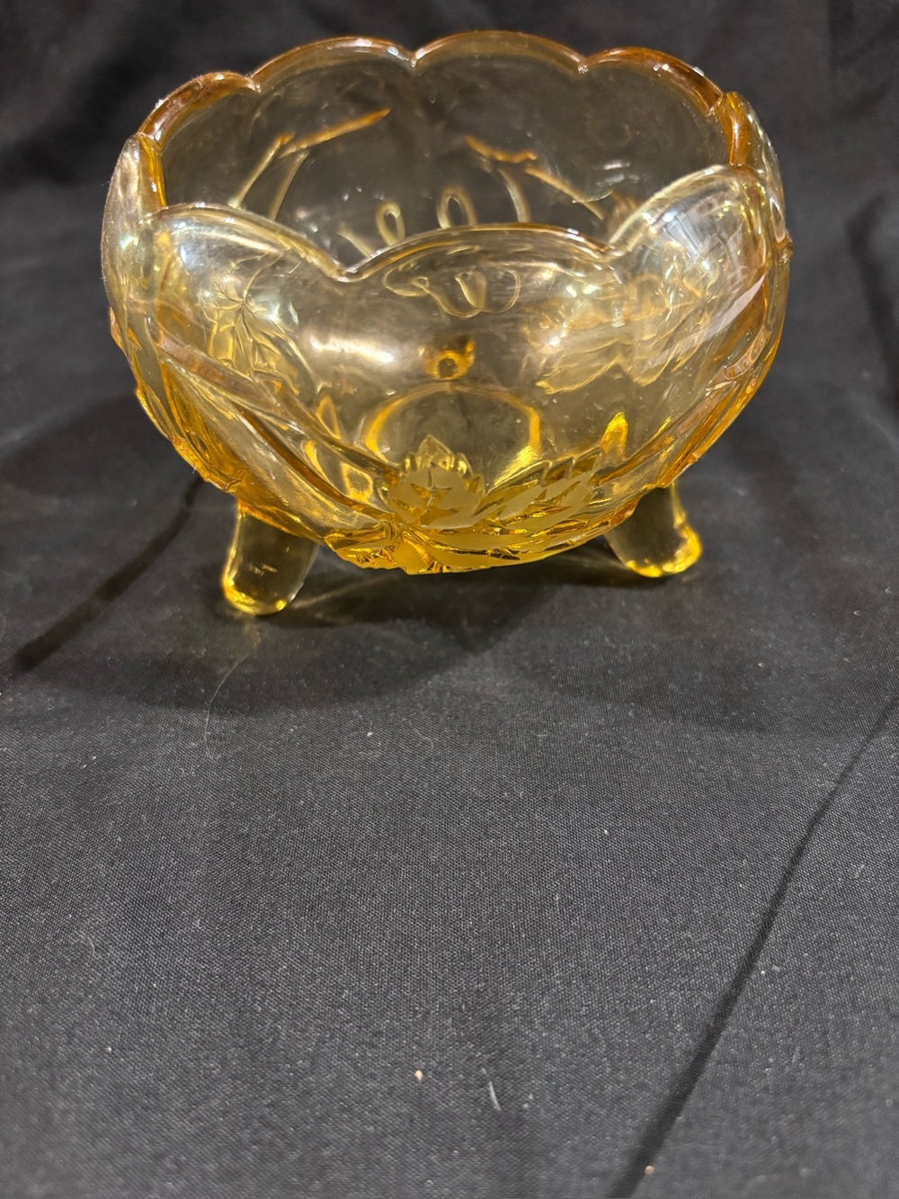 JEANETTE GLASS VINTAGE FLORAGOLD LUISA CARNIVAL GLASS FOOTED BOWL LEAF GUC